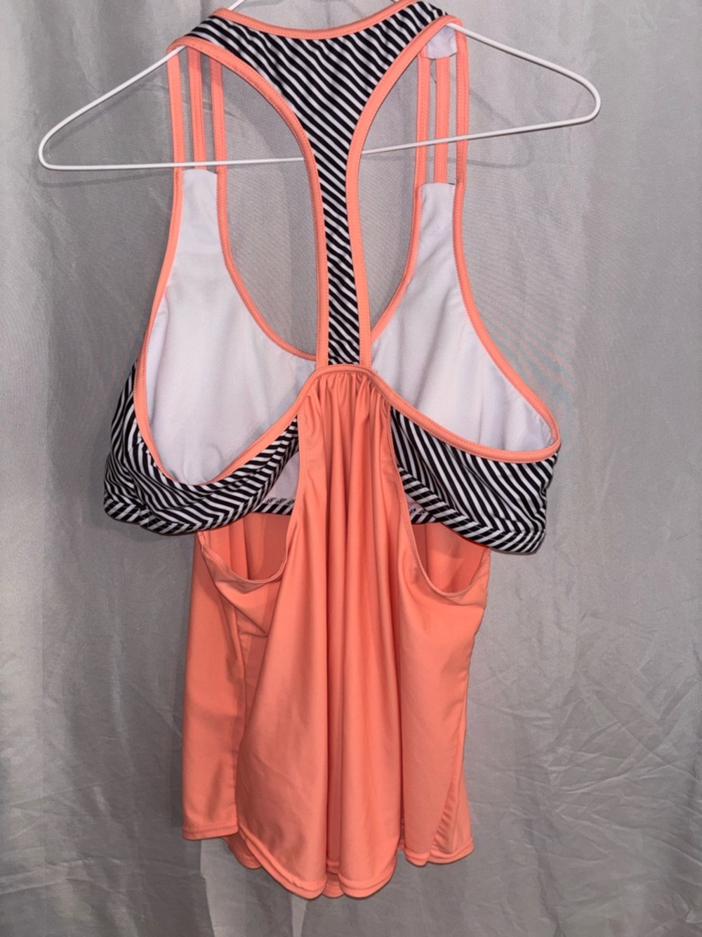 Dry-fit Racerback Tank with Attached Bra - Picture 5 of 6